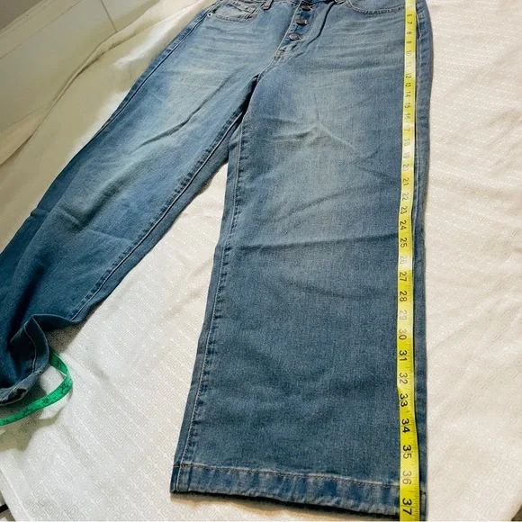 Mossimo Women’s Boot Cut Jeans size 6 - Picture 5 of 10